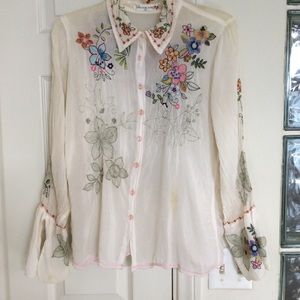 Three piece Magnificent Romantic Luxury!